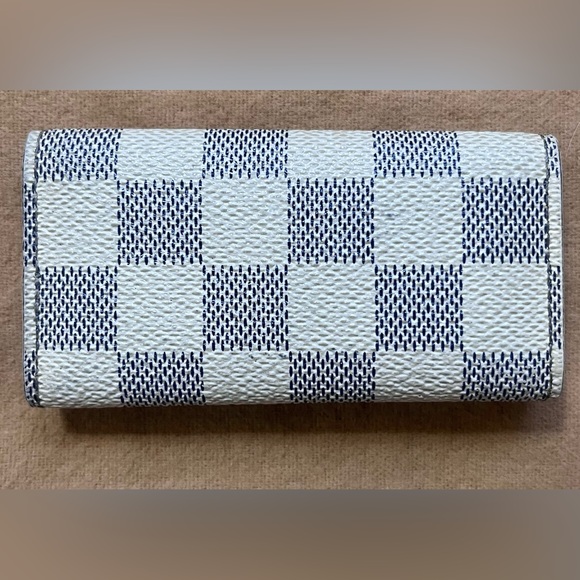 Louis Vuitton Damier Azur Key Holder - Picture 3 of 17